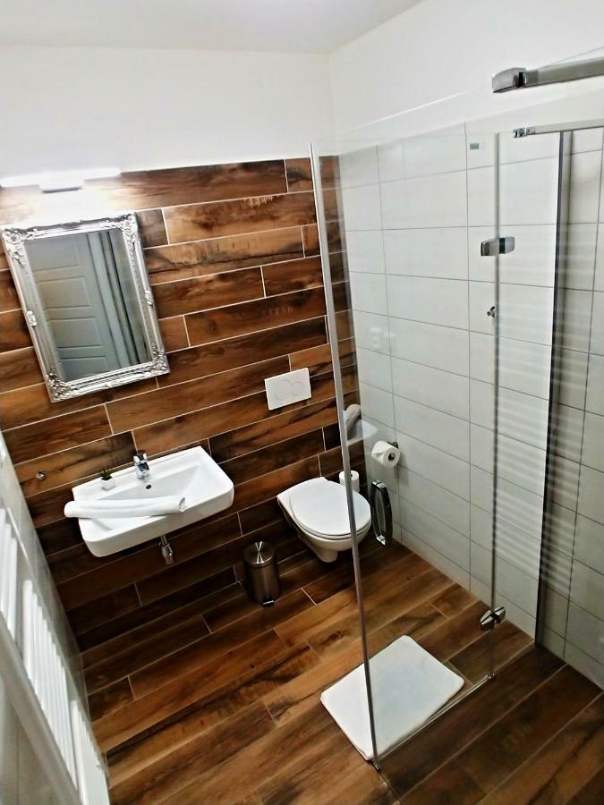 Penzion jako víno Bulhary Exterior foto